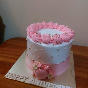 e8d997f6-b6a9-47f5-b864-93510dc5ce48 Anniversary Cake